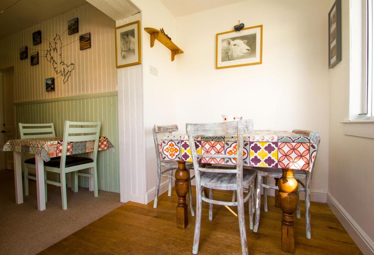 The Red Red Robin Cottage Portree Exterior foto